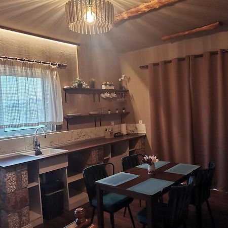 Ataviros Hotel Émbonas Buitenkant foto
