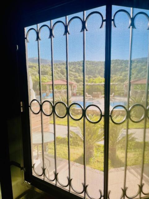 Ataviros Hotel Émbonas Buitenkant foto